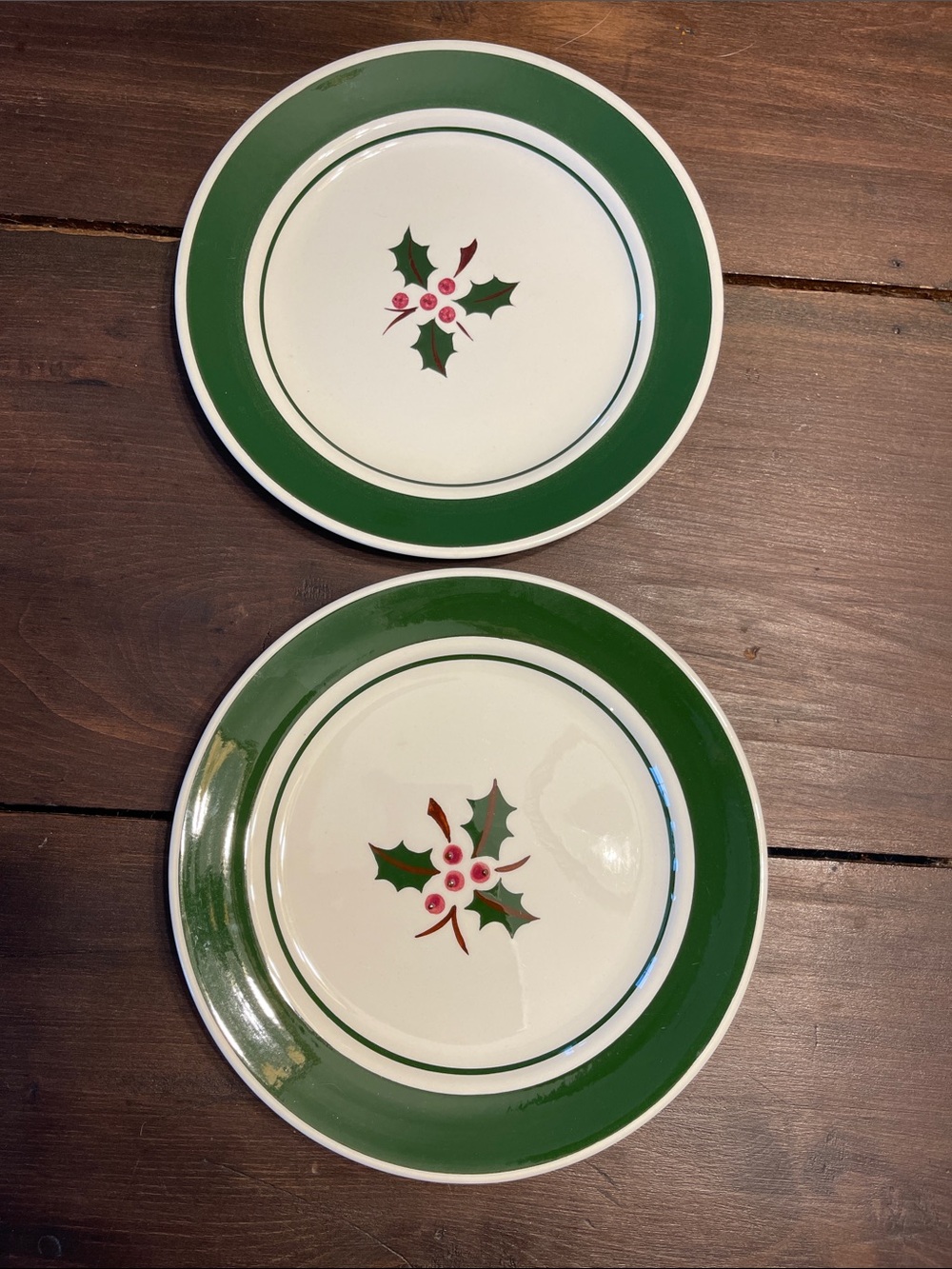 Royal Copenhagen Green and White Holly Motif Plates 8.5โ - Set of 2